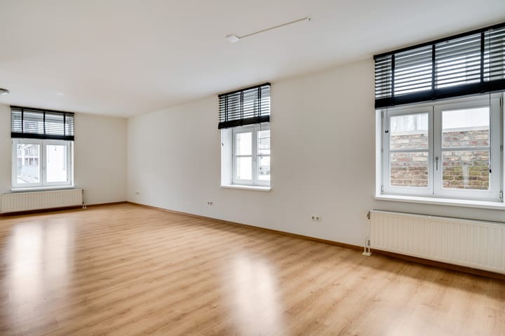 Foto 8 van Hof van Oranje 1