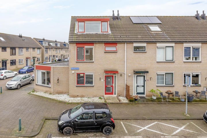 Mahoniestraat 15