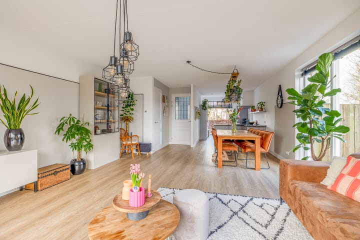 Foto 13 van Van der Ledestraat 1