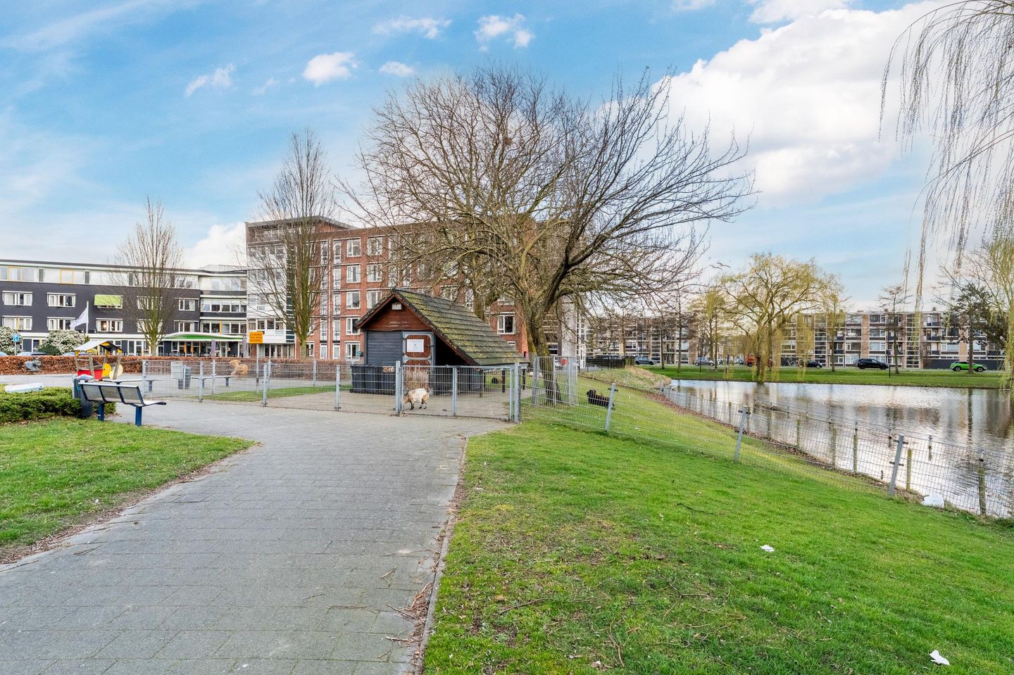 Foto 49 van Mgr. W.M. Bekkerslaan 72