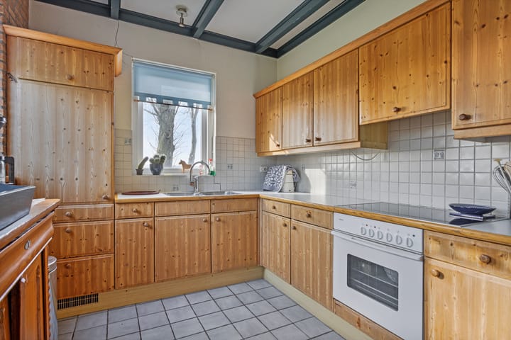 Photo 19 of Barsingerweg 7