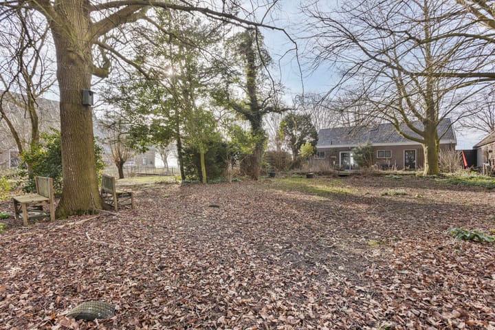 Photo 44 of Barsingerweg 7