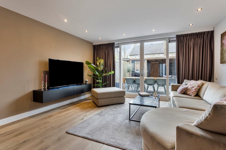 Foto 2 van Wingerd 17