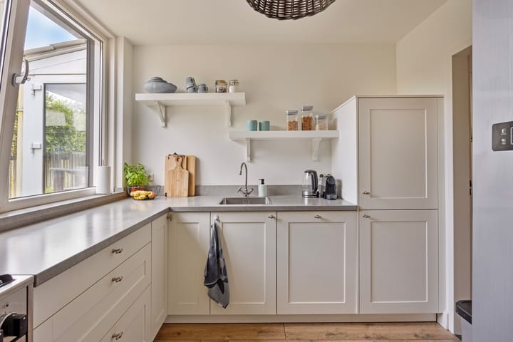 Photo 12 of Christinalaan 1-A