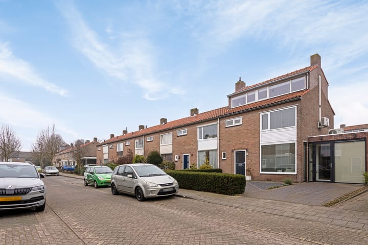 Foto 4 van Jan van Ruusbroeckstraat 25