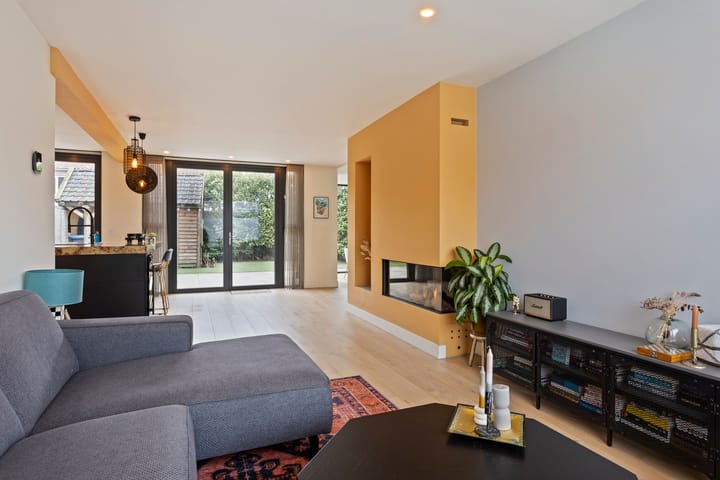 Foto 20 van Jan van Ruusbroeckstraat 25