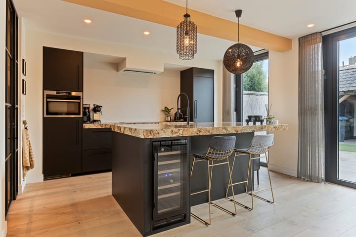 Foto 12 van Jan van Ruusbroeckstraat 25