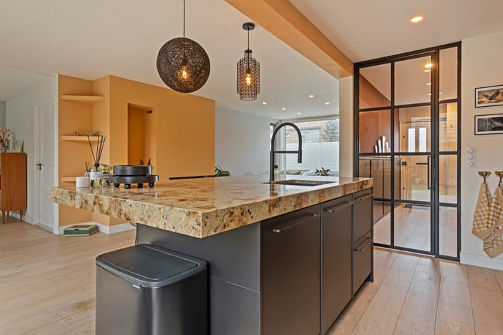 Foto 10 van Jan van Ruusbroeckstraat 25