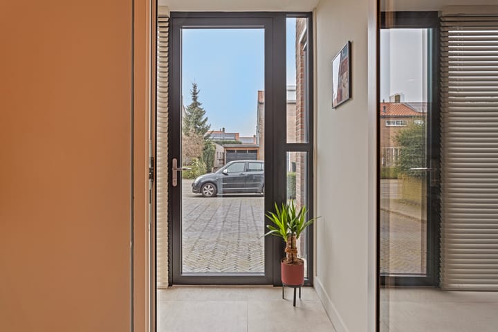 Foto 27 van Jan van Ruusbroeckstraat 25