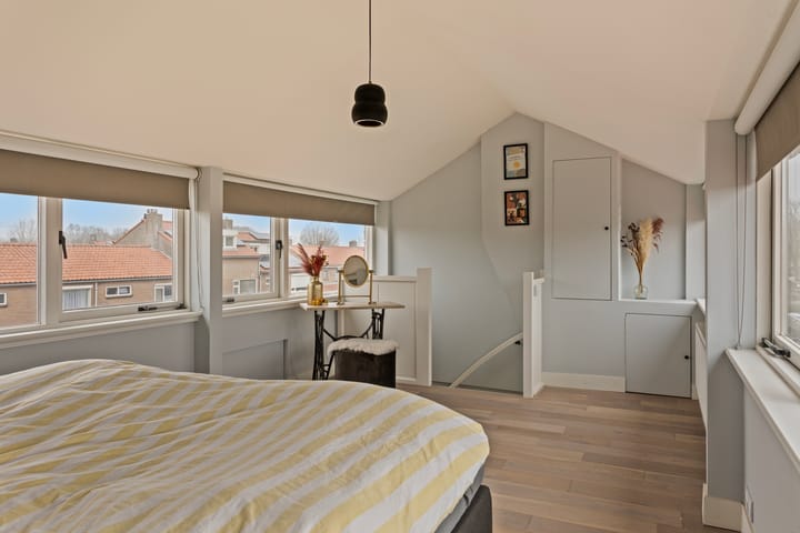 Foto 35 van Jan van Ruusbroeckstraat 25