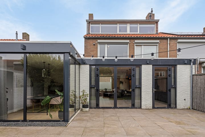 Foto 38 van Jan van Ruusbroeckstraat 25