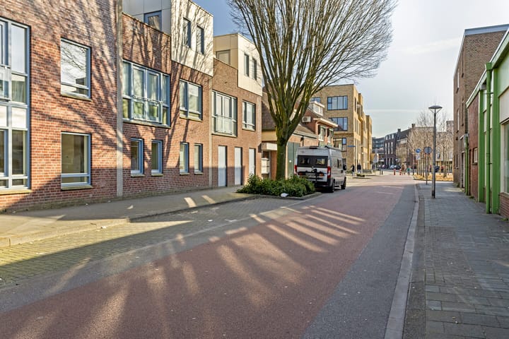 Foto 5 van Bilderdijkstraat 2-3
