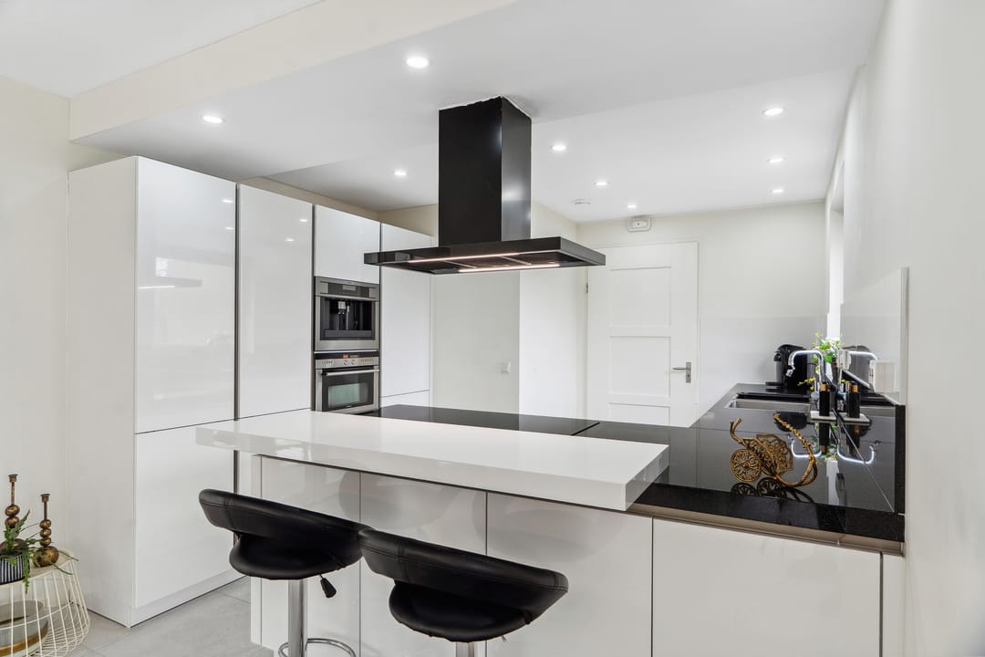 Photo 22 of Oranjegeelstraat 14