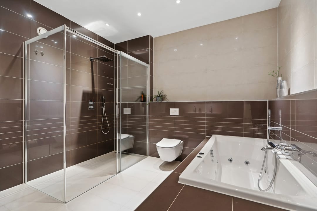 Photo 32 of Oranjegeelstraat 14