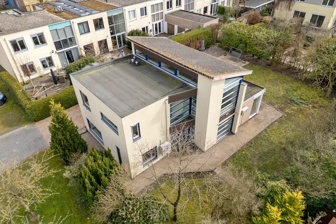 Photo 43 of Oranjegeelstraat 14