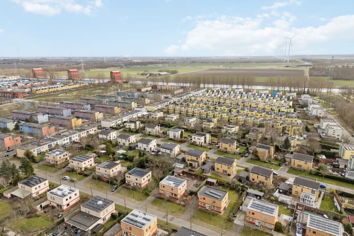 Foto 51 van Oranjegeelstraat 14