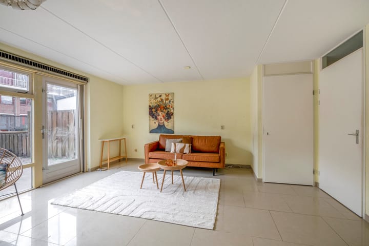 Foto 2 van Dinteloordstraat 71