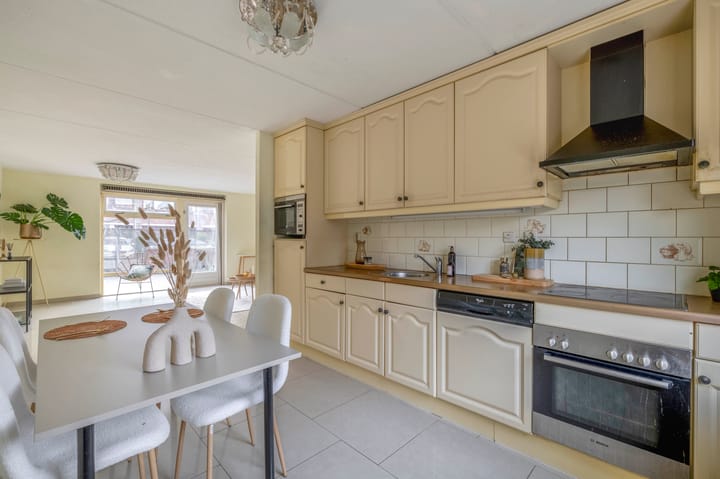 Foto 4 van Dinteloordstraat 71