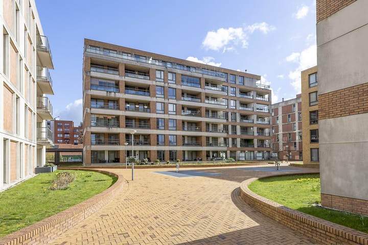 Foto 1 van Teakhout 64