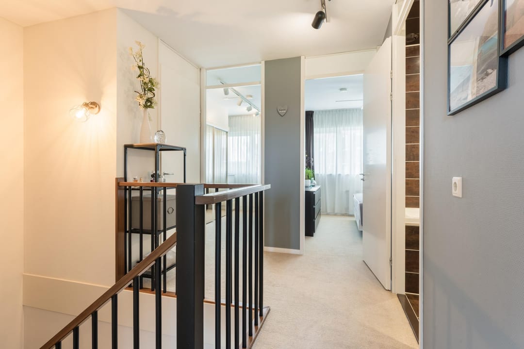 Photo 43 of Lauwers 12