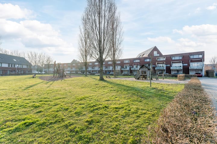 Photo 67 of Lauwers 12