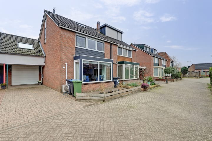 Foto 2 van Thornhof 10