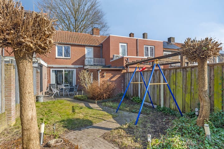 Foto 26 van Pinksterbloemstraat 9