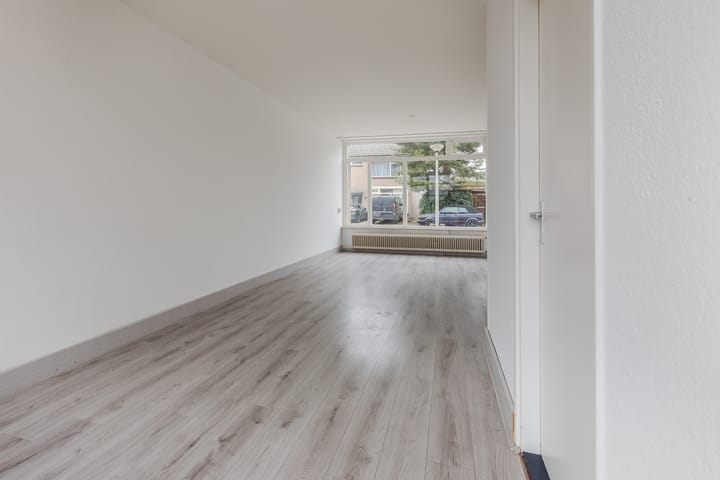 Foto 8 van Wagenaarstraat 152