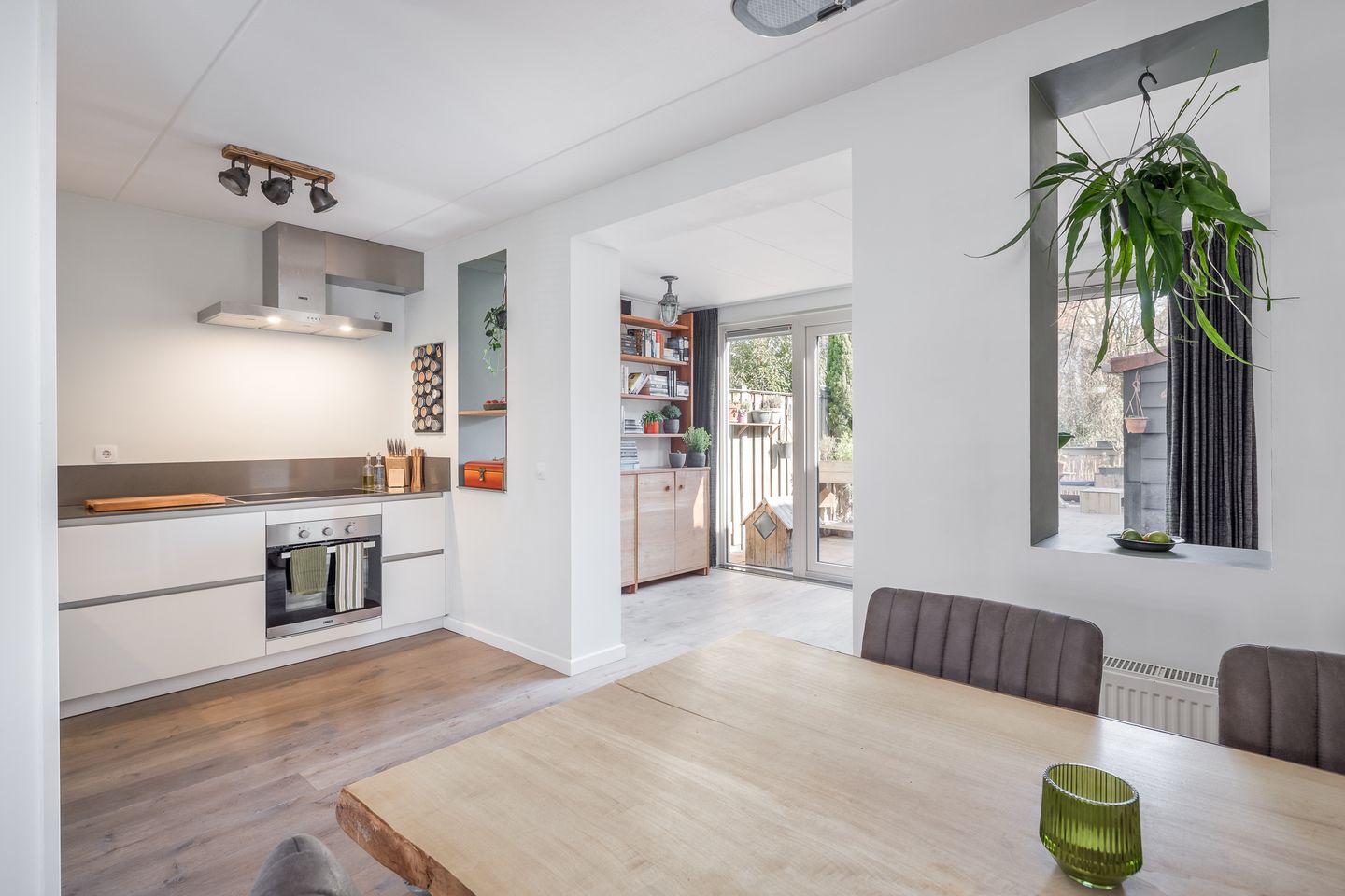 Foto 10 van Burgemeester Schoutsenstraat 8-A