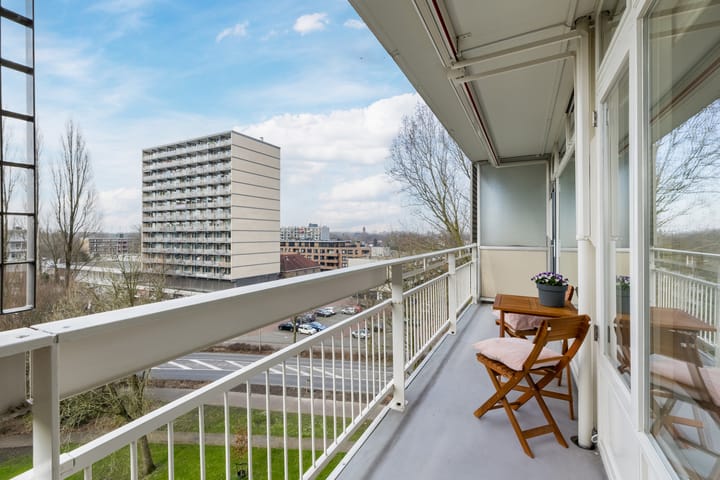 Foto 8 van Schouwenselaan 93