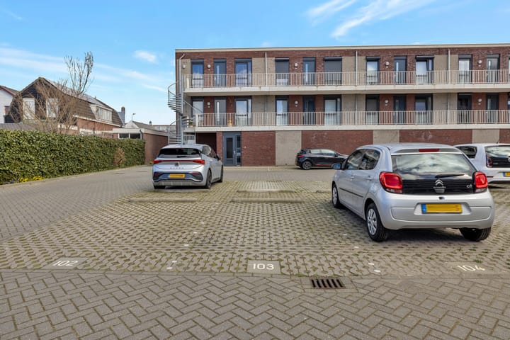 Foto 37 van Dresdenweg 111