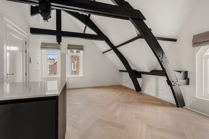 Foto 3 van Czaar Peterstraat 23-D