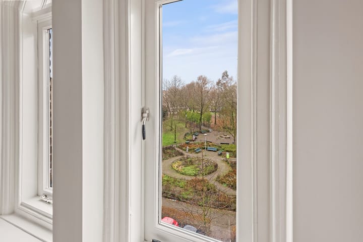 Foto 6 van Czaar Peterstraat 23-D