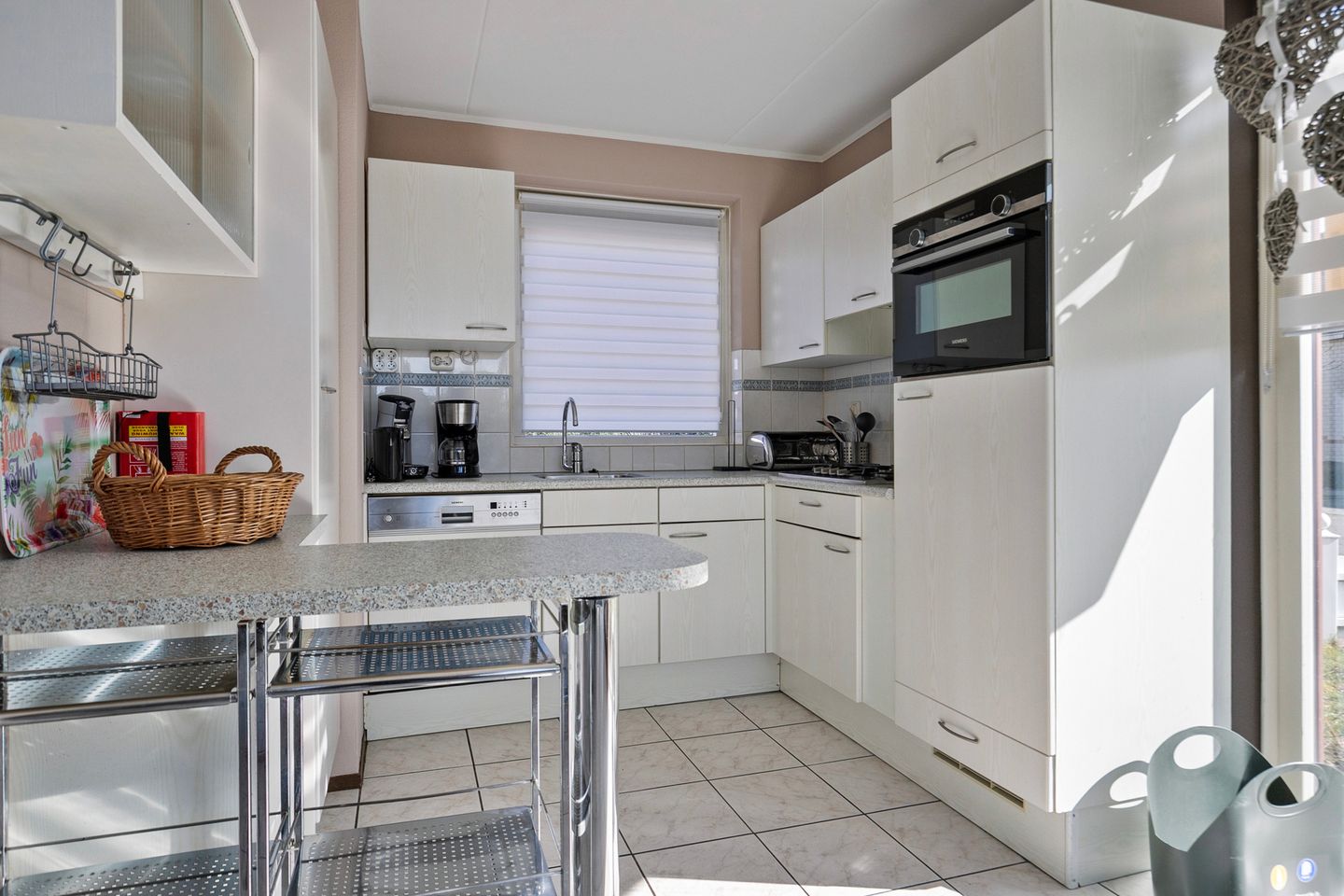 Foto 10 van Nieuwesluisweg 1-008