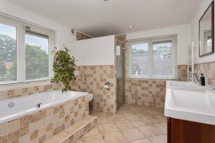 Photo 21 of Bussloselaan 11-A