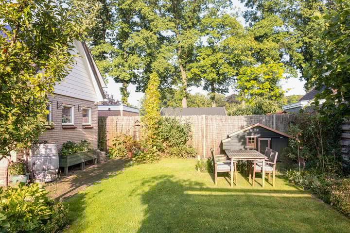 Photo 35 of Bussloselaan 11-A