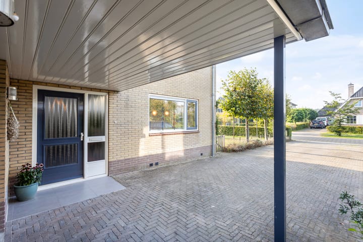 Photo 43 of Bussloselaan 11-A