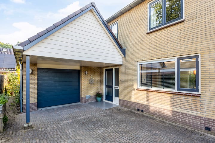 Photo 44 of Bussloselaan 11-A