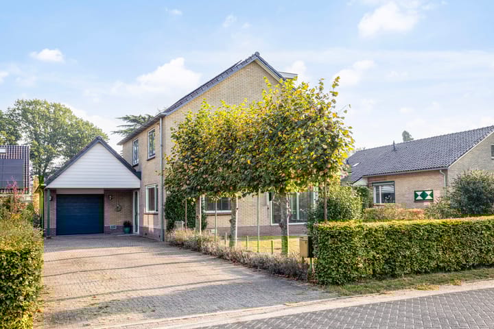 Photo 45 of Bussloselaan 11-A