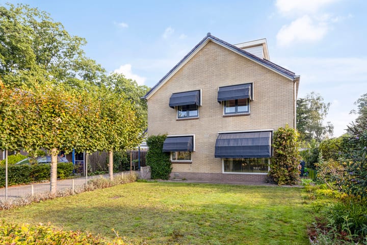 Photo 46 of Bussloselaan 11-A