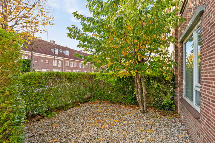 Foto 27 van Petrus Dondersstraat 187