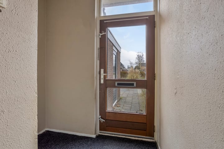 Foto 6 van Woerdes 44