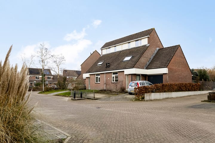 Foto 28 van Woerdes 44