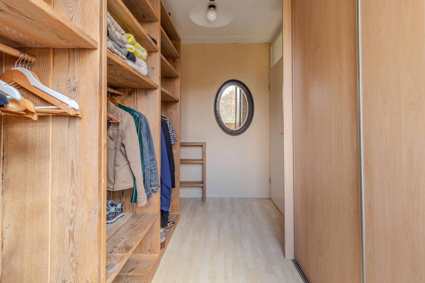 Foto 25 van Welkast 5