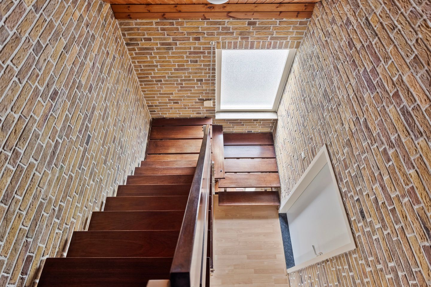 Foto 19 van Wielewaalstraat 6