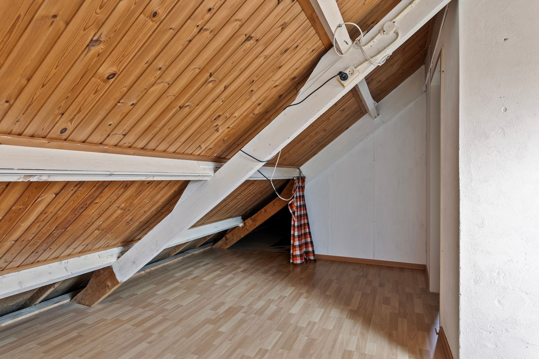 Foto 21 van Wielewaalstraat 6