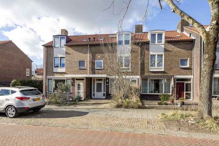 Photo 2 of Kruisbeeklaan 17