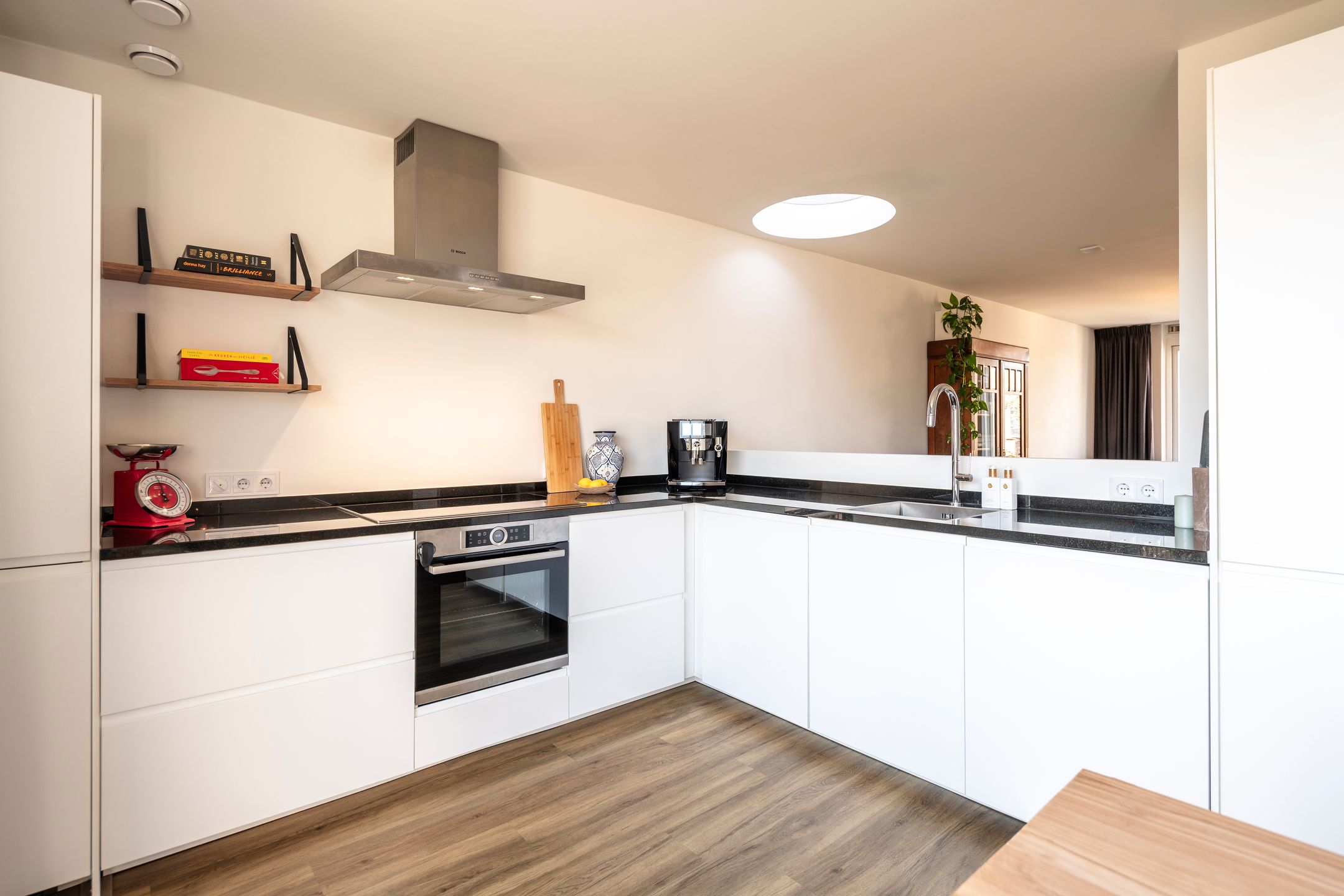 Photo 6 of Bataviastraat 36-H