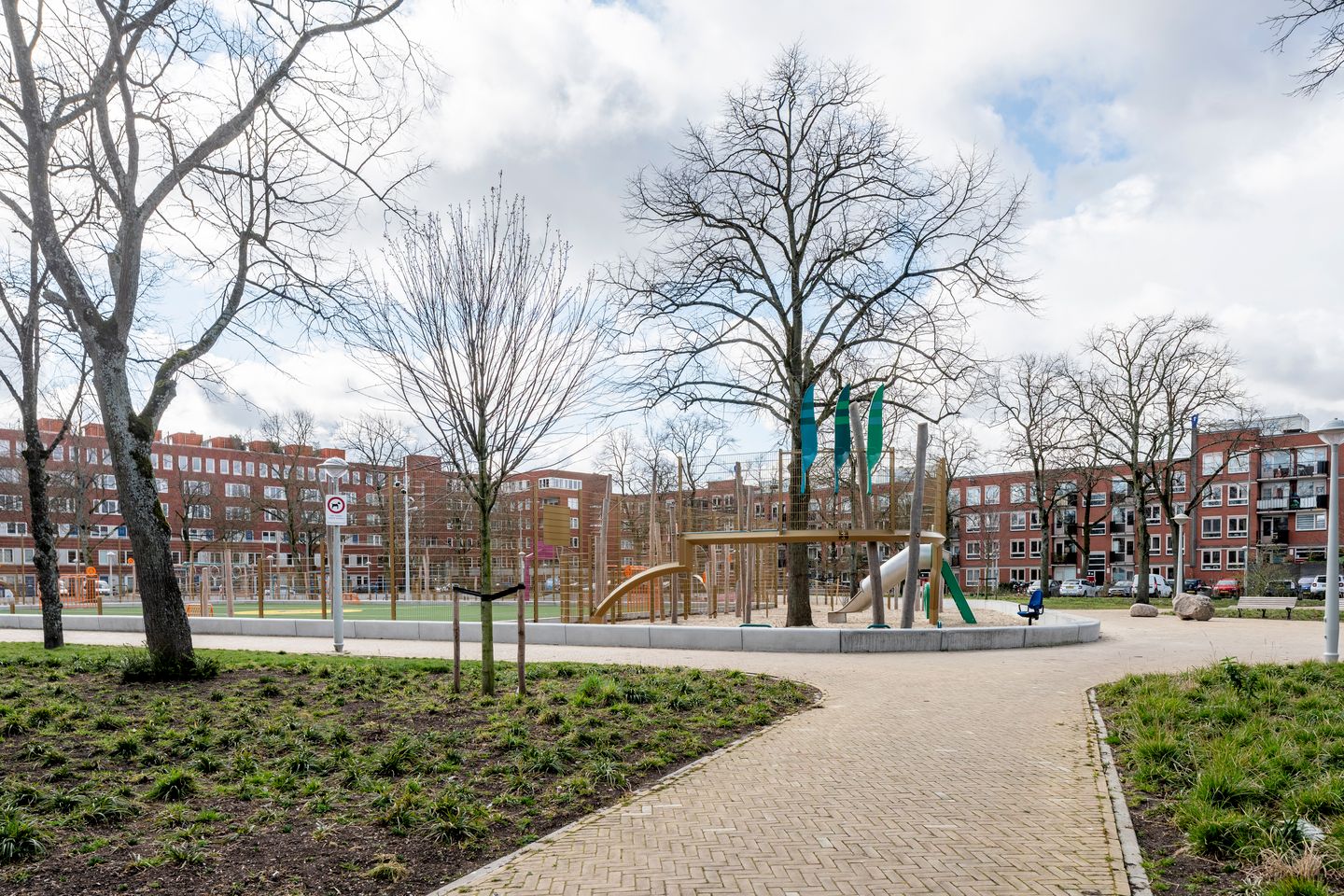 Photo 34 of Bataviastraat 36-H