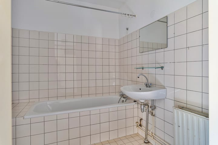 Foto 18 van Damstraat 42